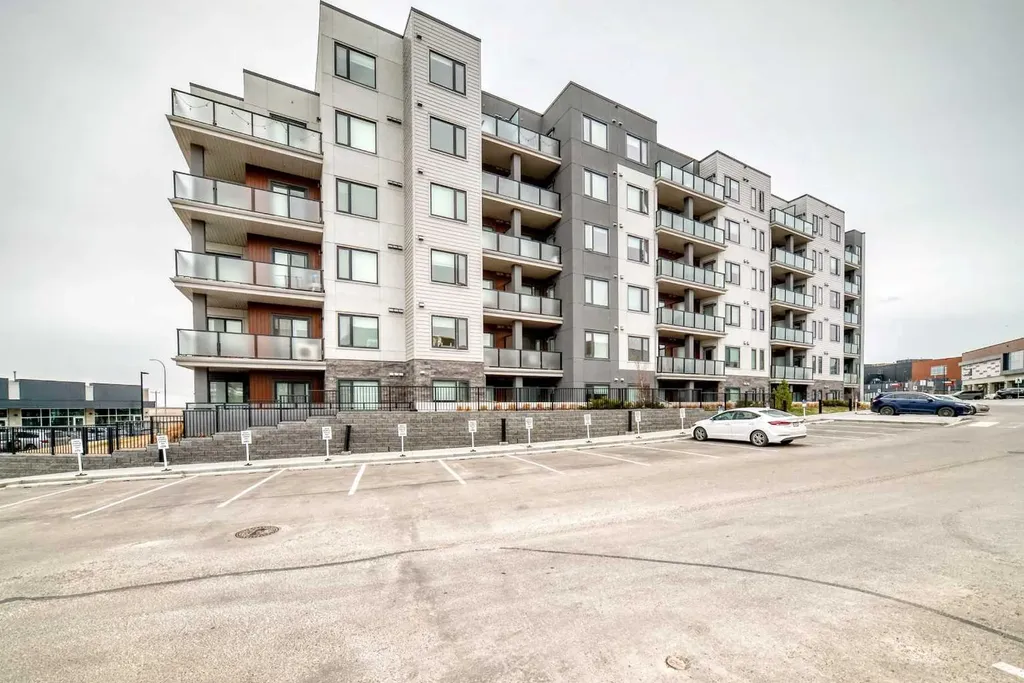 238 Sage Valley Common NW Calgary AB T3R 1X8