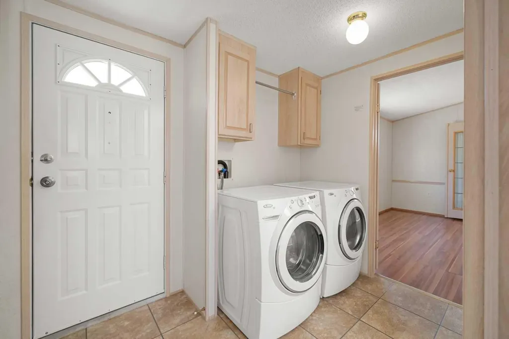 99 Arbour Lake Road NW Calgary AB T3G 4E4