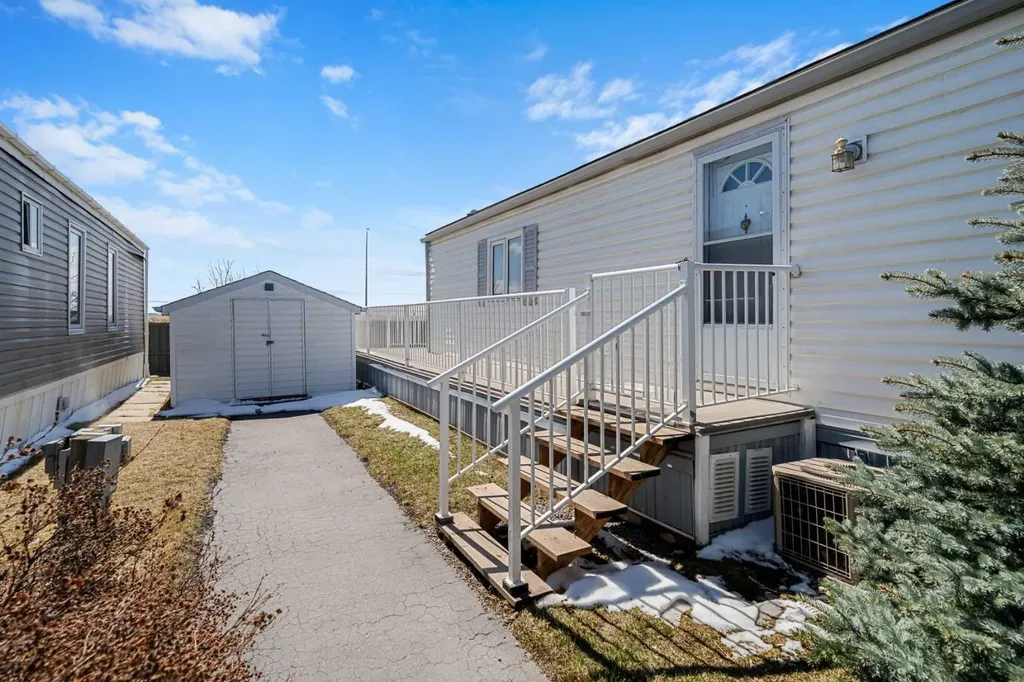 99 Arbour Lake Road NW Calgary AB T3G 4E4