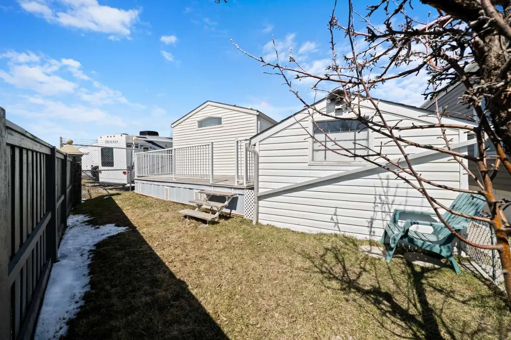 99 Arbour Lake Road NW Calgary AB T3G 4E4