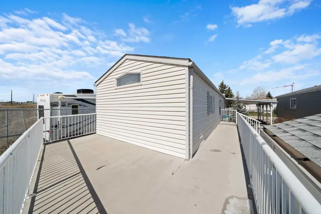 99 Arbour Lake Road NW Calgary AB T3G 4E4