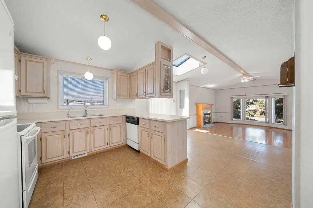 99 Arbour Lake Road NW Calgary AB T3G 4E4