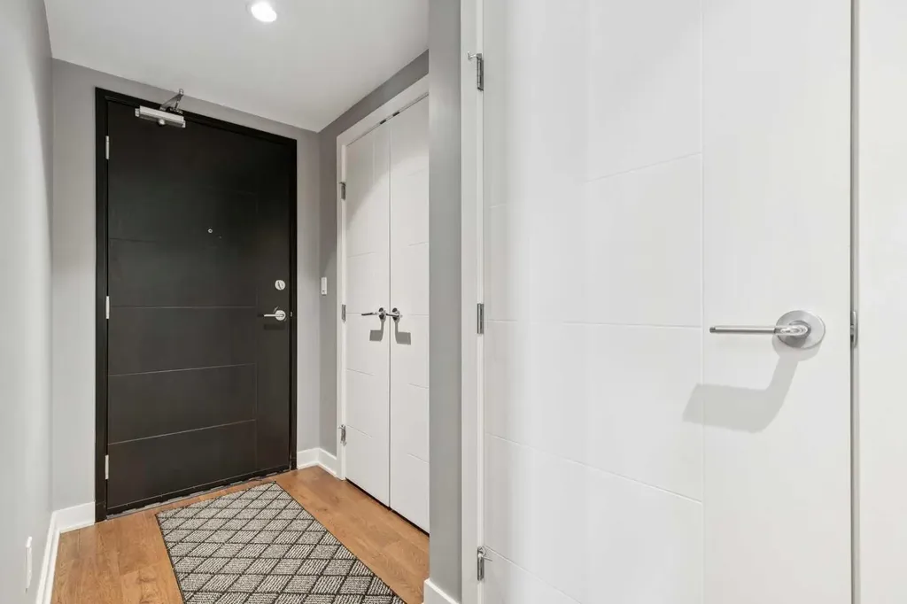 930 6 Avenue SW Calgary AB T2P0V5