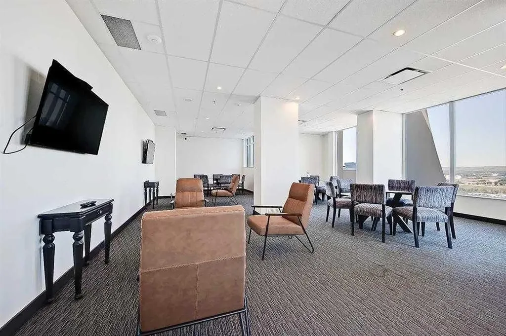 930 6 Avenue SW Calgary AB T2P0V5