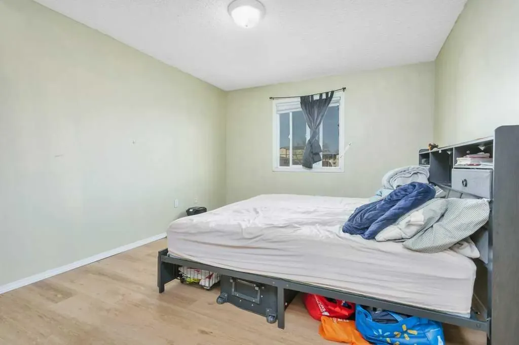 4904 54 Street Red Deer AB T4N2G8