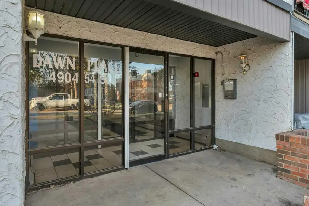 4904 54 Street Red Deer AB T4N2G8