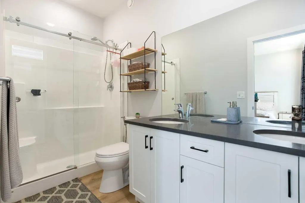 71 Lucas Street NW Calgary AB T3P 1S3