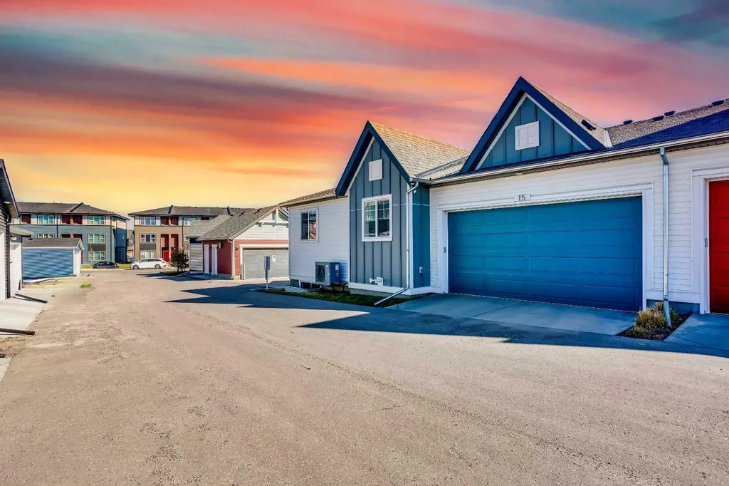 71 Lucas Street NW Calgary AB T3P 1S3