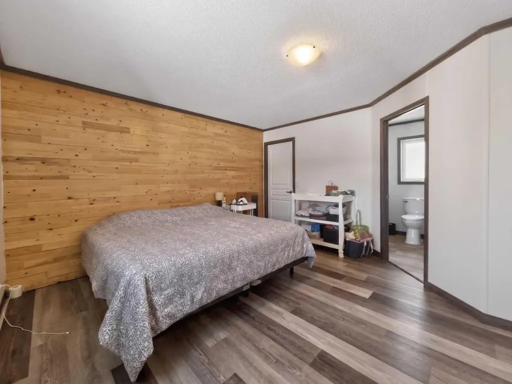 10614 103 Avenue La Crete AB T0H2H0