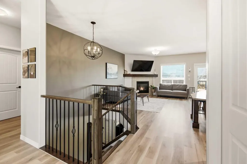 12 Cyprus Road Blackfalds AB T4M 0C5
