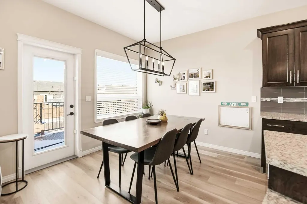 12 Cyprus Road Blackfalds AB T4M 0C5