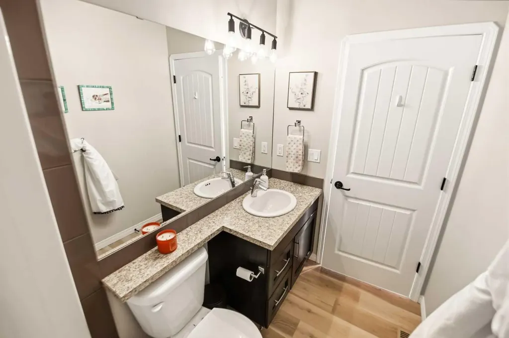 12 Cyprus Road Blackfalds AB T4M 0C5