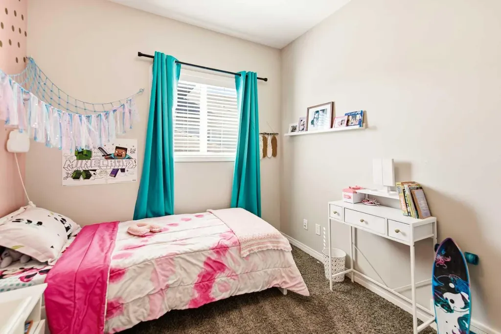 12 Cyprus Road Blackfalds AB T4M 0C5