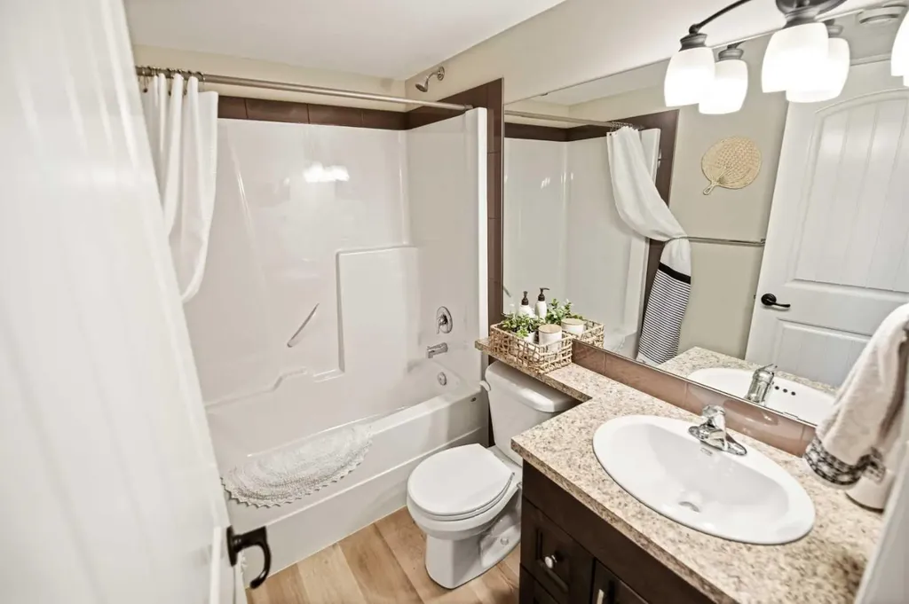 12 Cyprus Road Blackfalds AB T4M 0C5