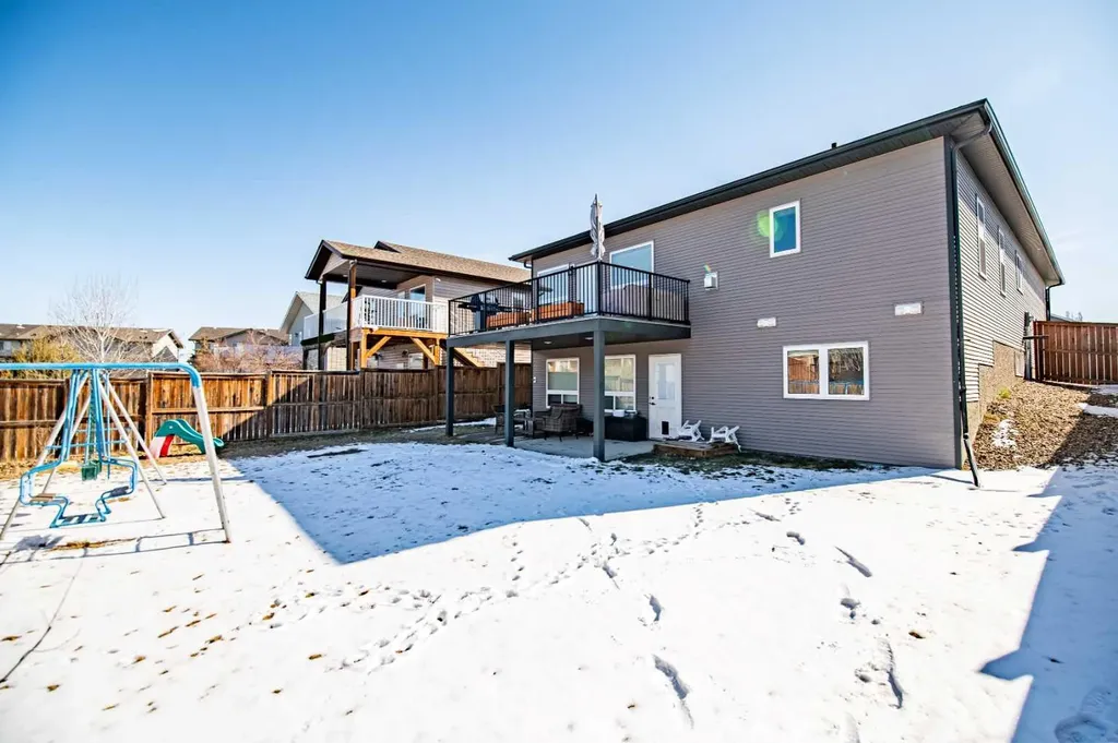 12 Cyprus Road Blackfalds AB T4M 0C5