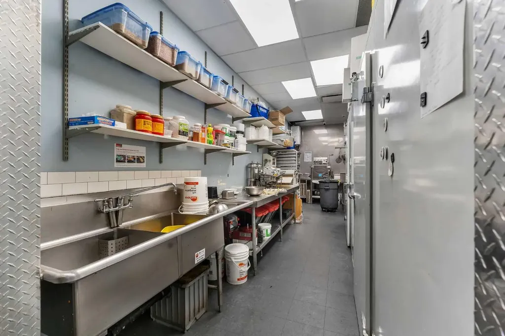 4250 109 Avenue NE Calgary AB T3N 1Z3