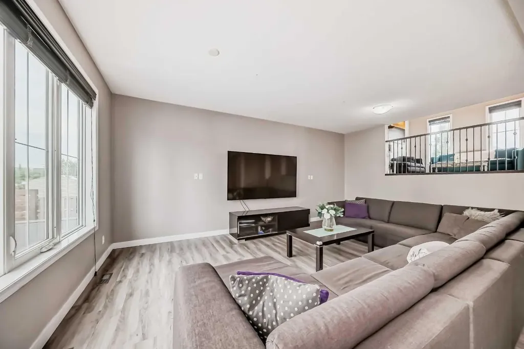 1068 Windhaven Close SW Airdrie AB t4b0t9