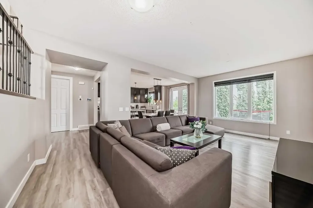 1068 Windhaven Close SW Airdrie AB t4b0t9