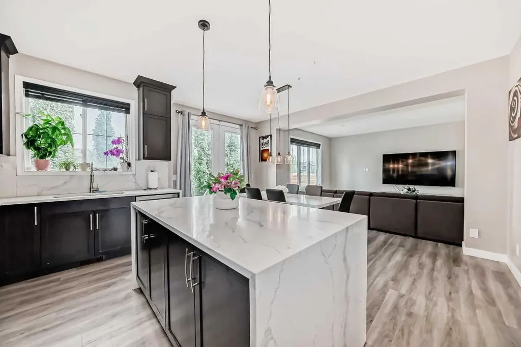 1068 Windhaven Close SW Airdrie AB t4b0t9