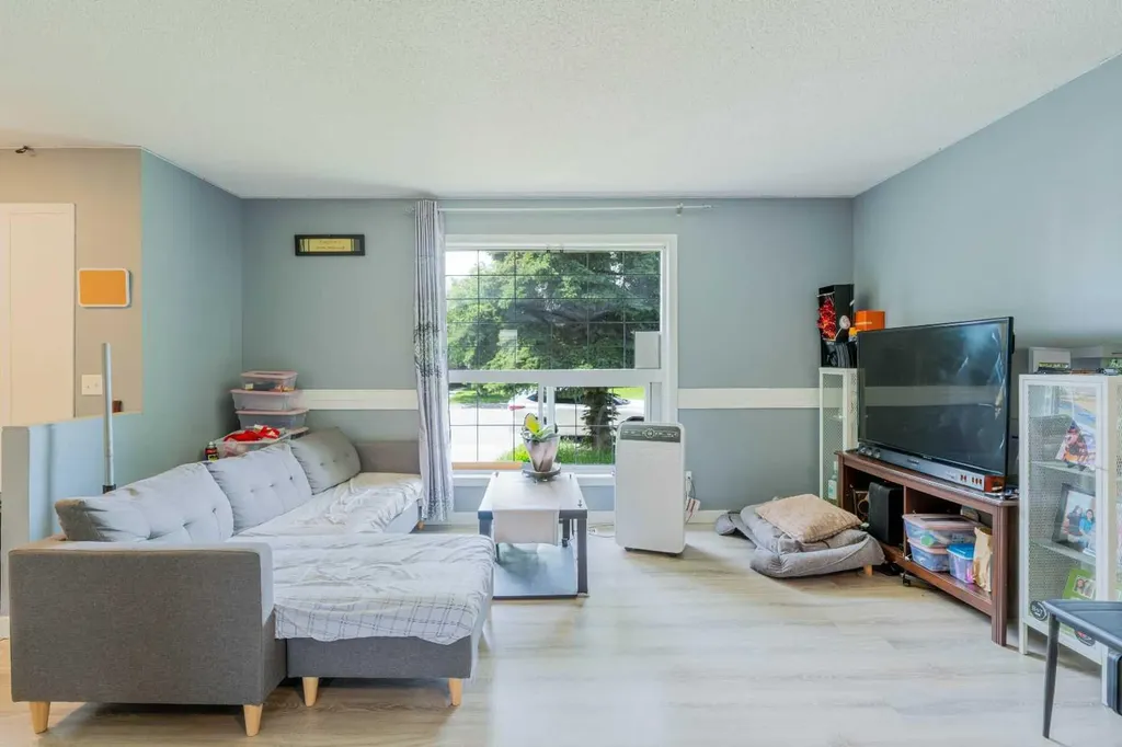 136 Martindale Drive NE Calgary AB T3J3G5