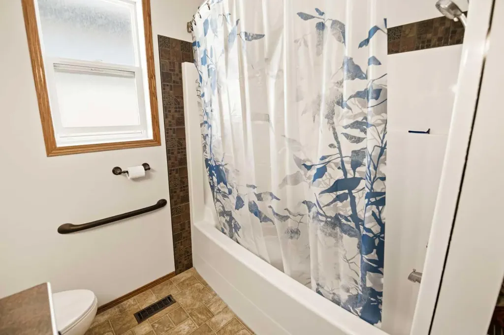 57 Woodbine Close Blackfalds AB T4M 0K5