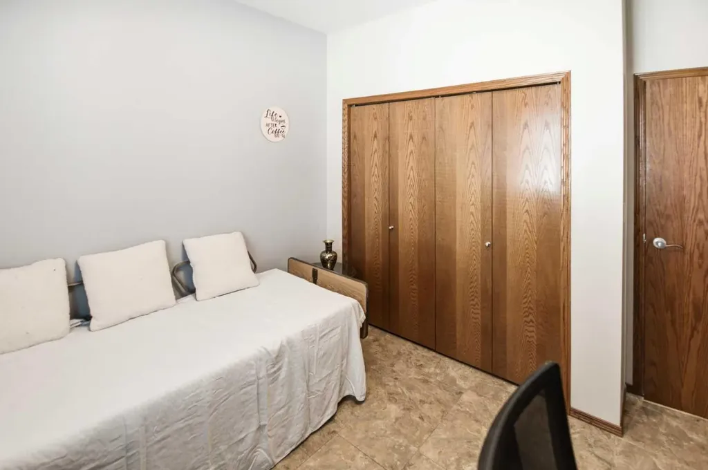 57 Woodbine Close Blackfalds AB T4M 0K5