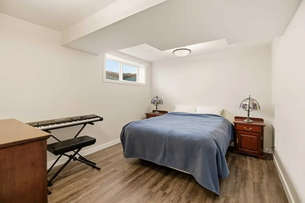 57 Woodbine Close Blackfalds AB T4M 0K5
