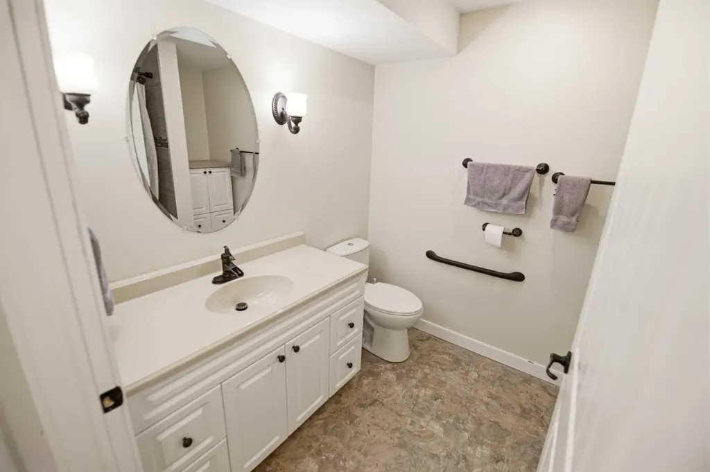 57 Woodbine Close Blackfalds AB T4M 0K5