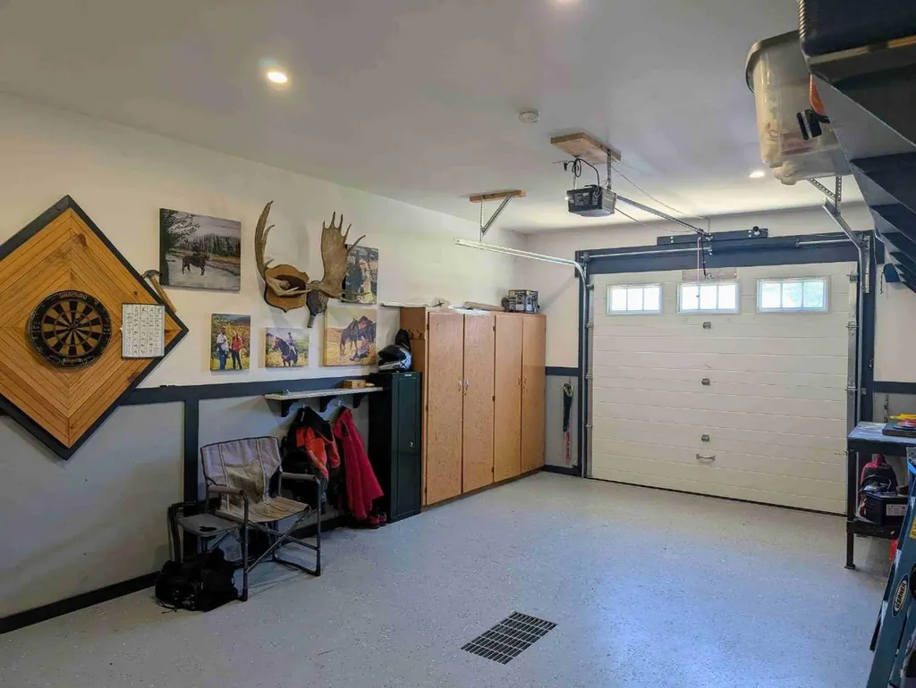 410 5 Street E Winfield AB T0C 2X0