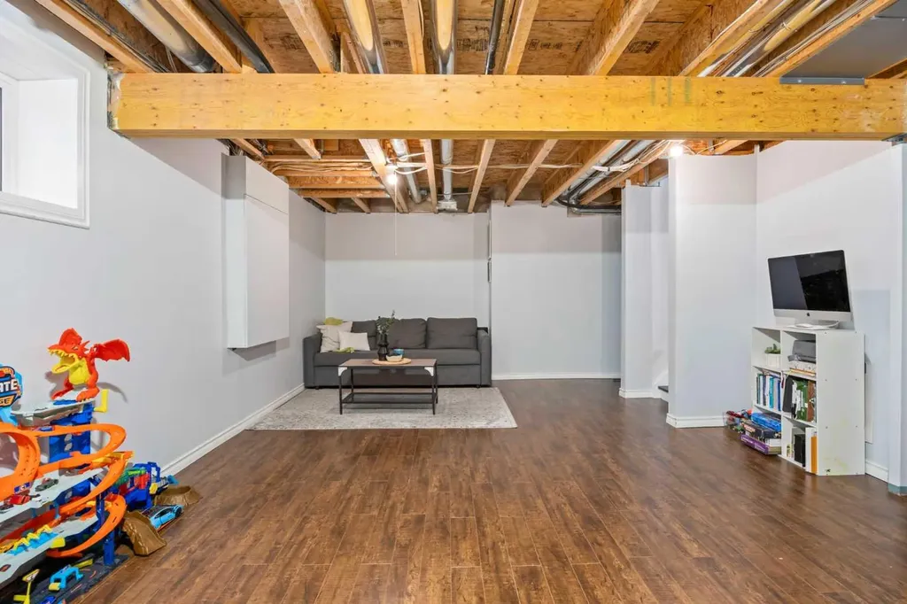 371 Silverado Drive SW Calgary AB T2X 0G2
