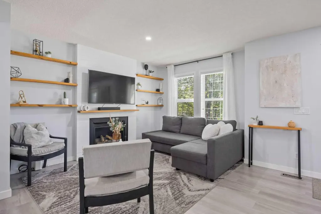 371 Silverado Drive SW Calgary AB T2X 0G2