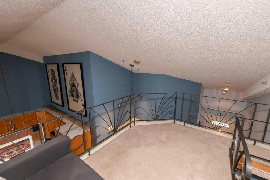112 14 Avenue SE Calgary AB T2G 1C7