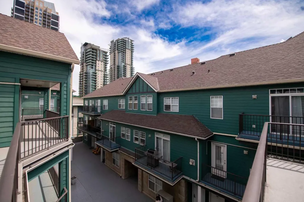 112 14 Avenue SE Calgary AB T2G 1C7