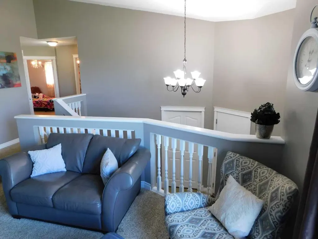 136 Meadowbrook Drive E Brooks AB T1R 1N8