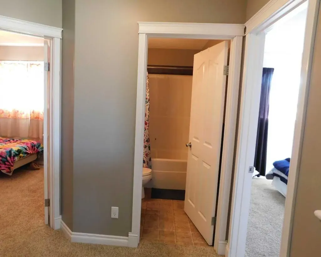 136 Meadowbrook Drive E Brooks AB T1R 1N8