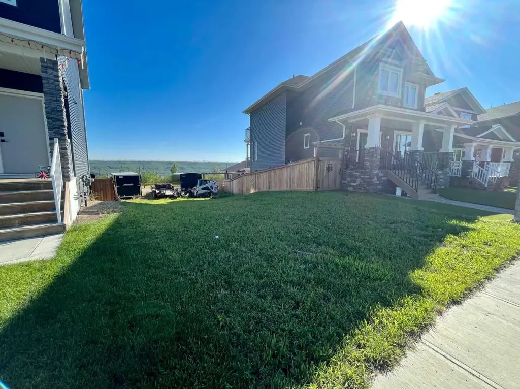 772 Athabasca Avenue Fort Mcmurray AB T9J 1H7