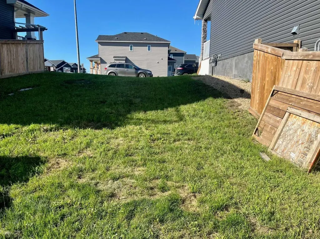 772 Athabasca Avenue Fort Mcmurray AB T9J 1H7