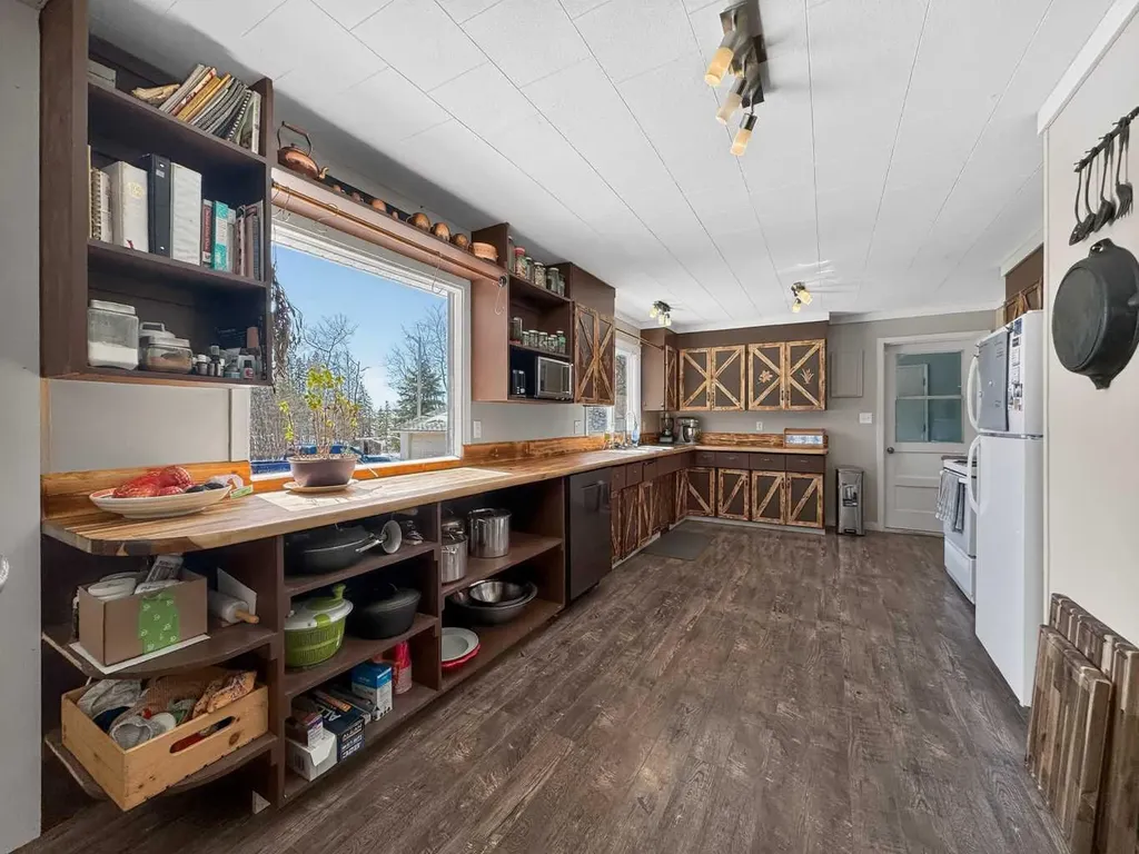 16301 Highway 58 Highway Rural Mackenzie County AB T0H1Z0