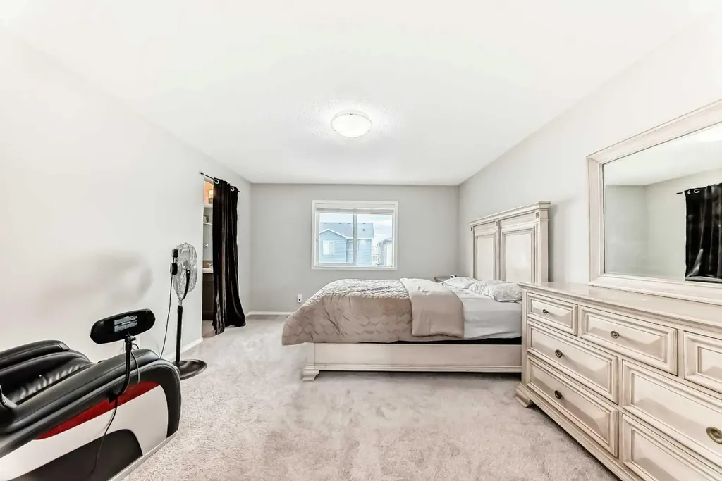 60 Evansborough Road NW Calgary AB T3P 0R1