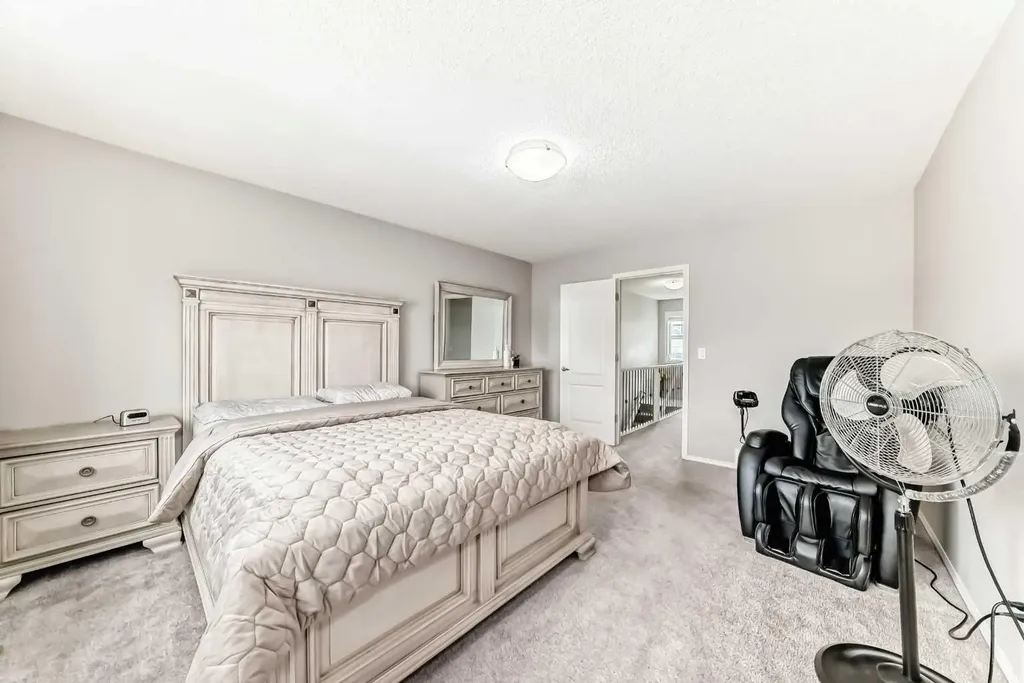 60 Evansborough Road NW Calgary AB T3P 0R1