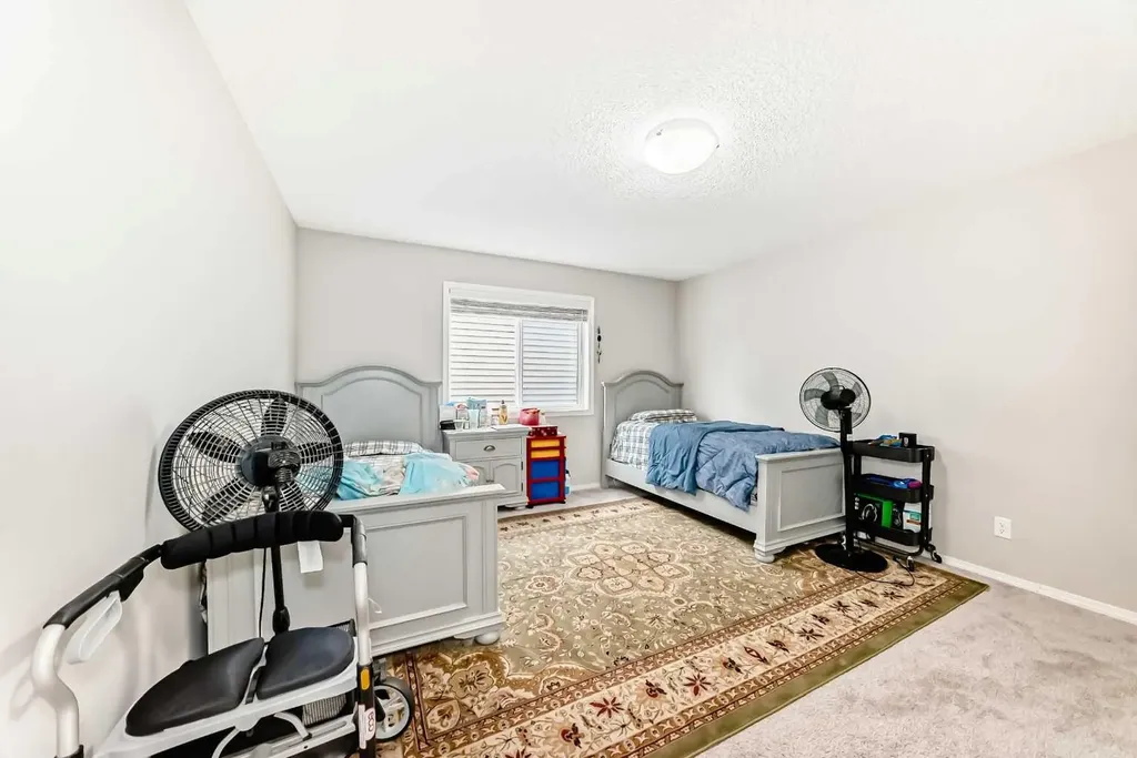 60 Evansborough Road NW Calgary AB T3P 0R1