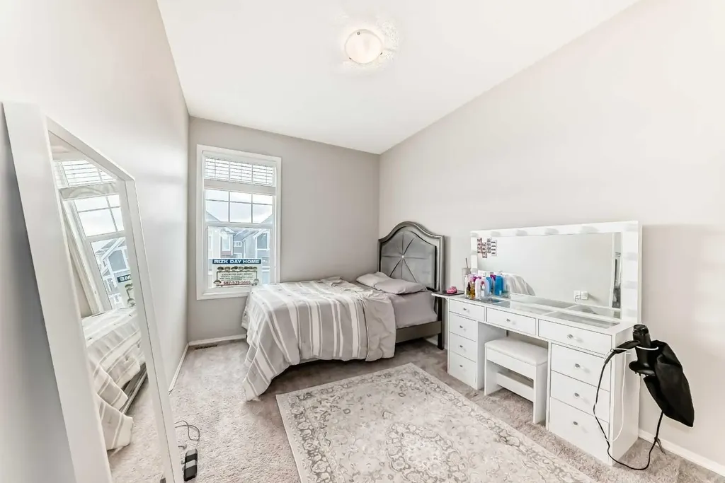 60 Evansborough Road NW Calgary AB T3P 0R1