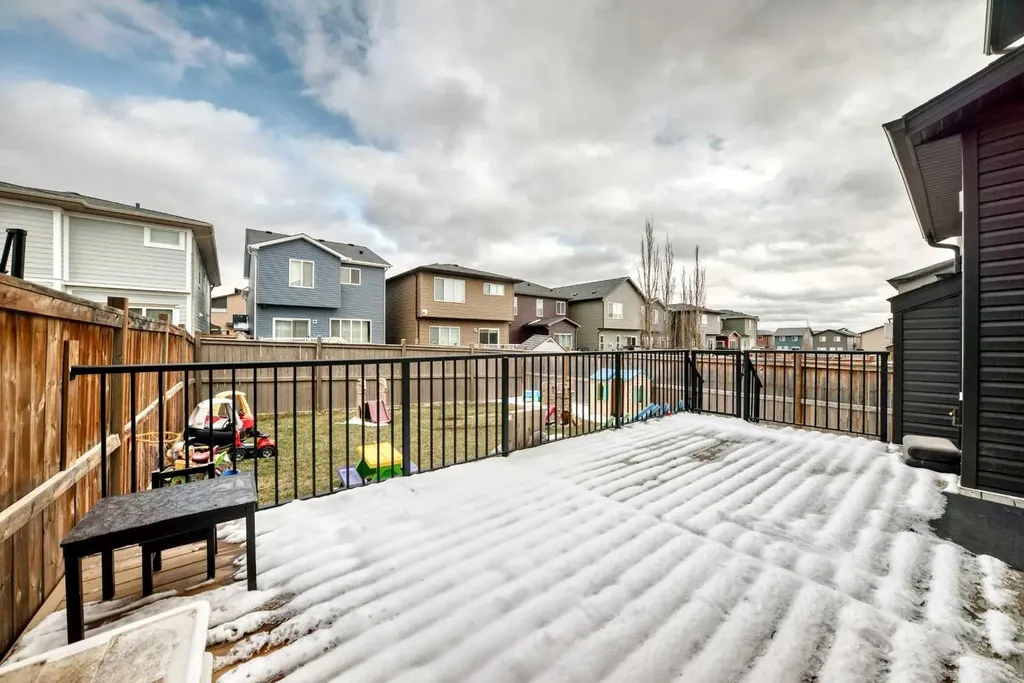 60 Evansborough Road NW Calgary AB T3P 0R1