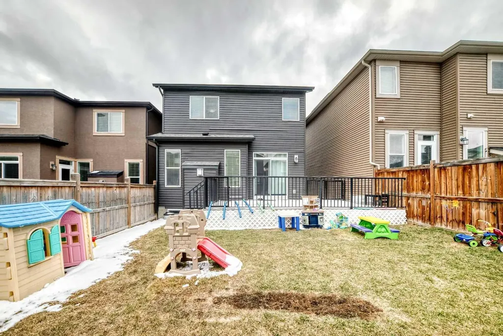 60 Evansborough Road NW Calgary AB T3P 0R1