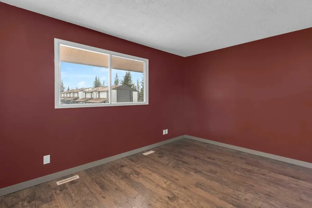 2520 Palliser Drive SW Calgary AB T2V 4S9