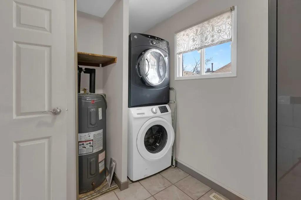 2520 Palliser Drive SW Calgary AB T2V 4S9