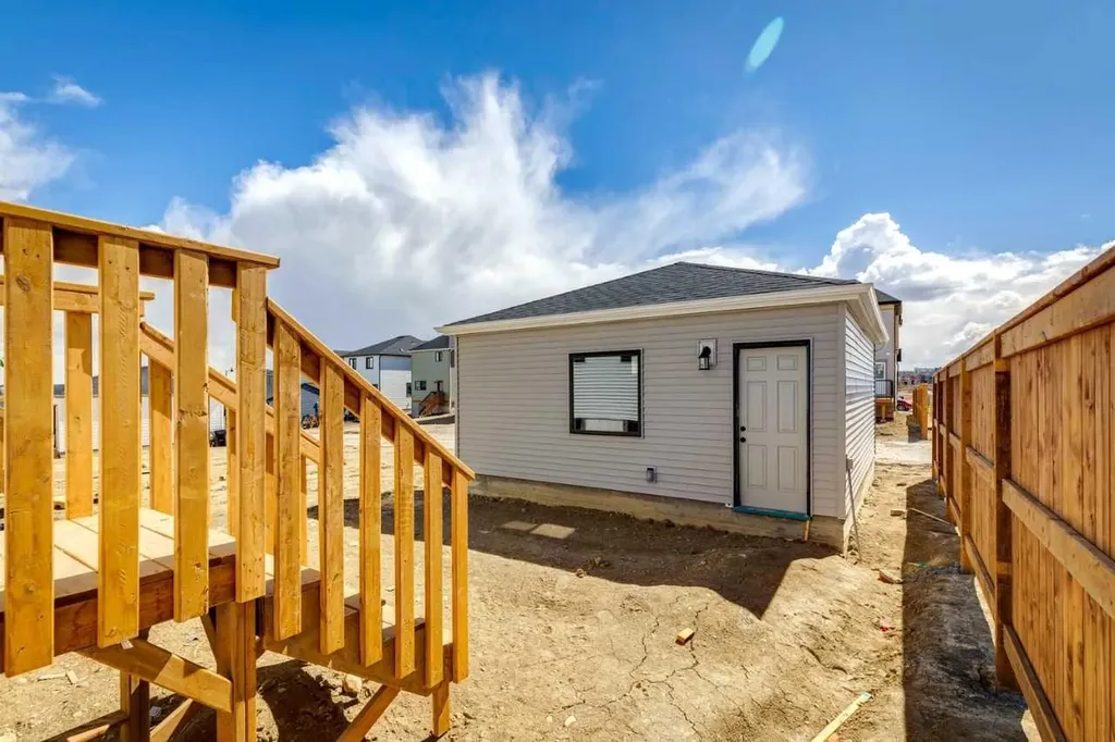 244 Drystone Walk NW Calgary AB T3R2M1