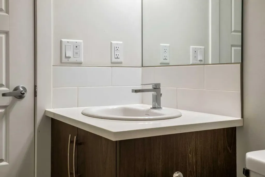 167 Cranbrook Square SE Calgary AB T3M 3E3