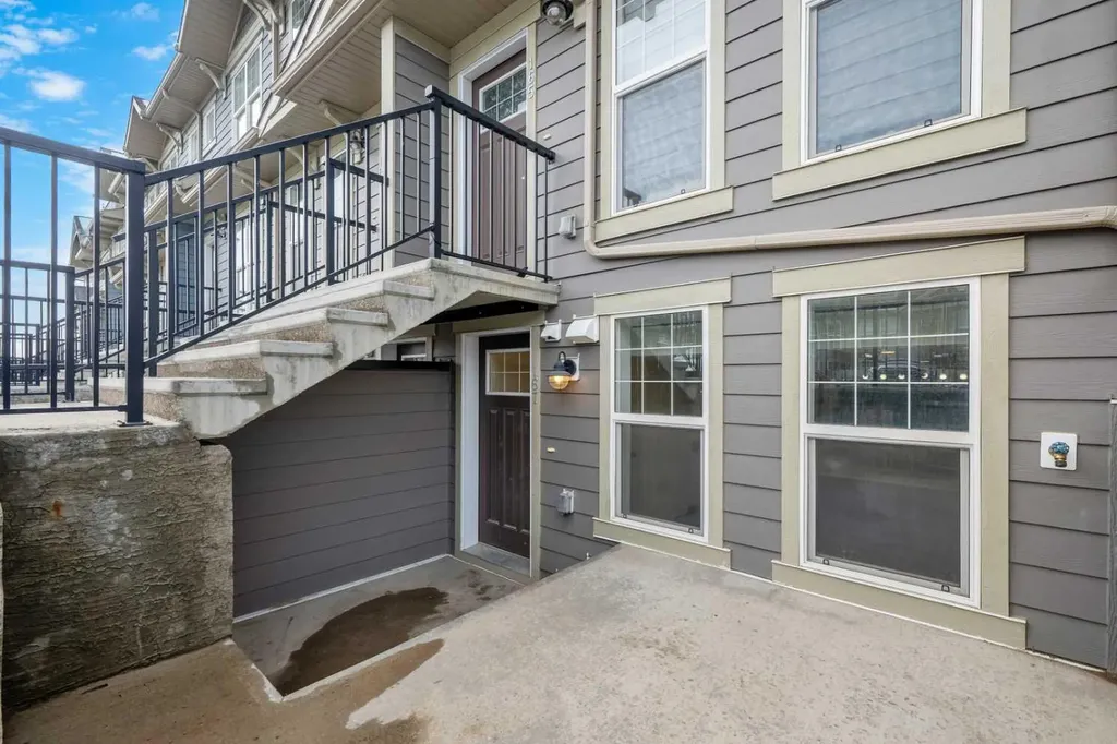 167 Cranbrook Square SE Calgary AB T3M 3E3
