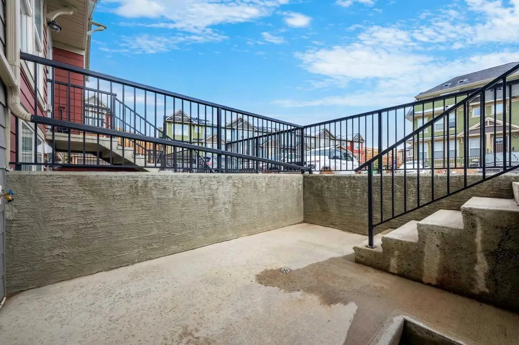 167 Cranbrook Square SE Calgary AB T3M 3E3